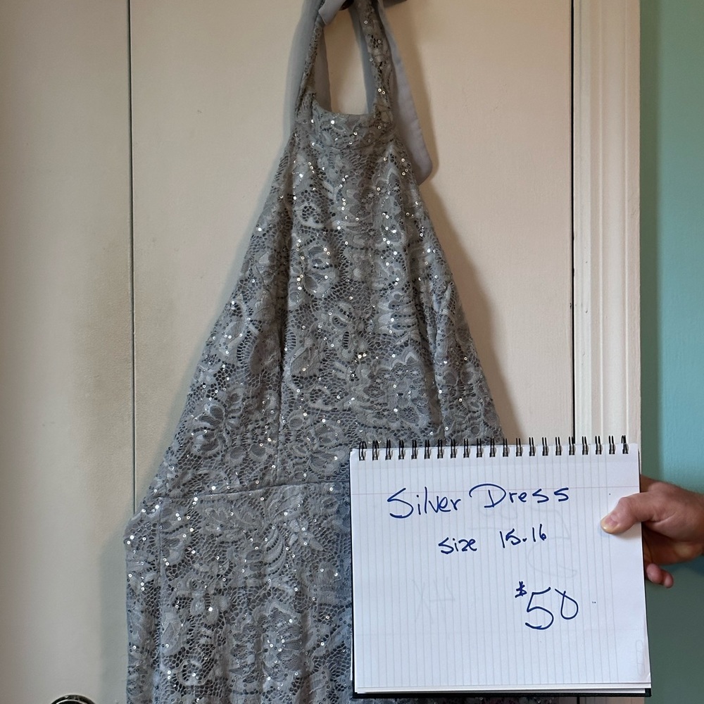 Dress - Picture 2 of 4